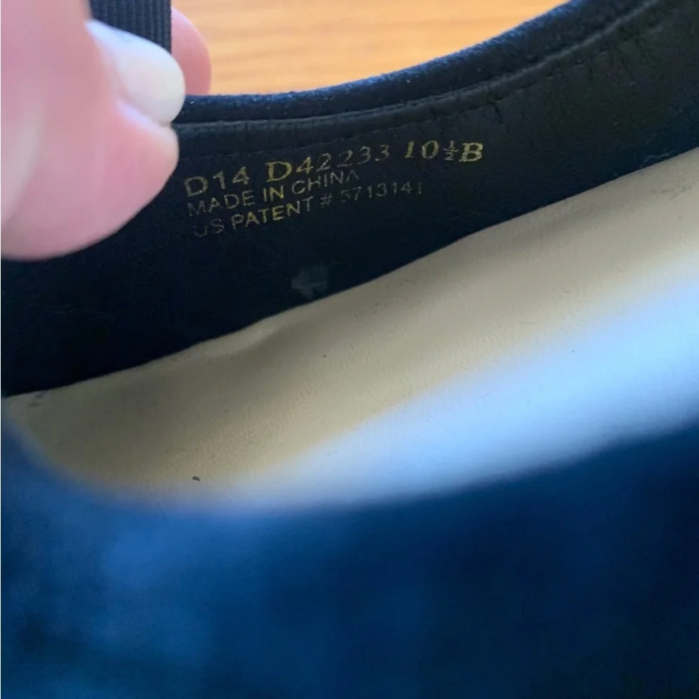 COLE HAAN Womens Ladies Black Swede Patent Leather Wedge Bow Rubber Sole Sz 10.5